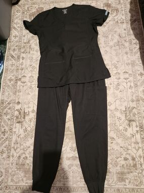 Med Couture Black Two-Piece Scrub Set with Jogger Pants